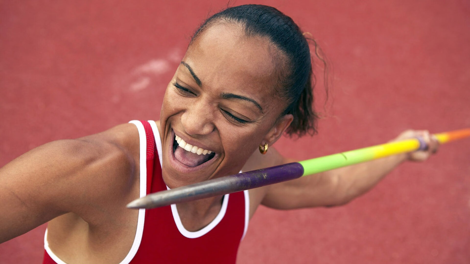 【比赛中的“出局”大揭秘】裁判如何做出公正判决?,裁判宣布比赛规则