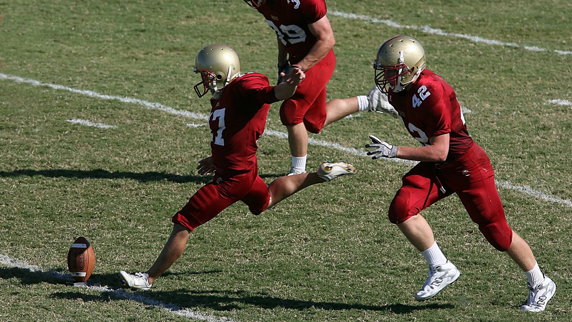 西甲联赛中场组织优化，比赛更加激烈多变，西甲最强中场